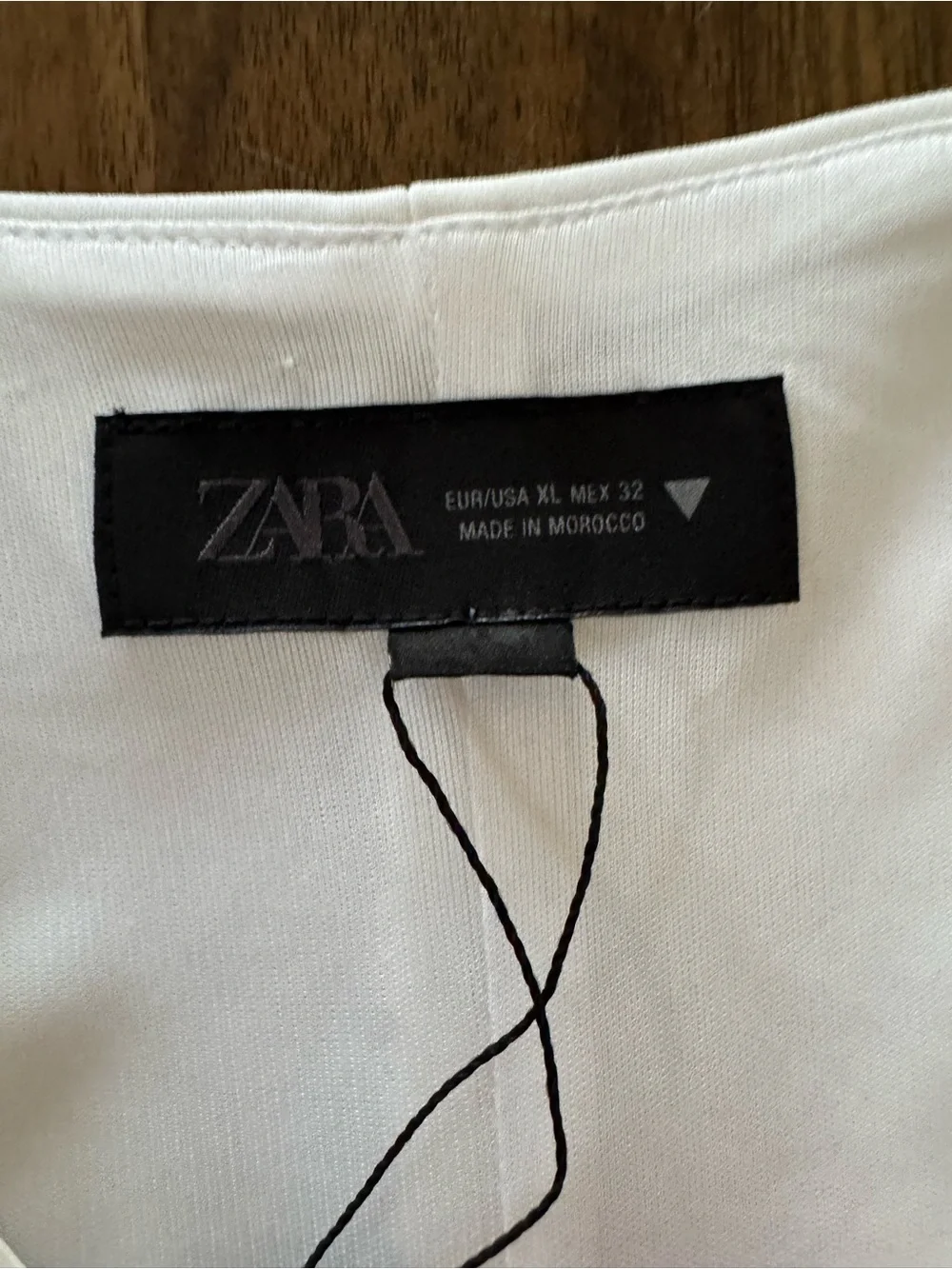 Zara Mixed Poplin Top with a structured white bustier bodice spaghetti straps - Picture 9 of 11